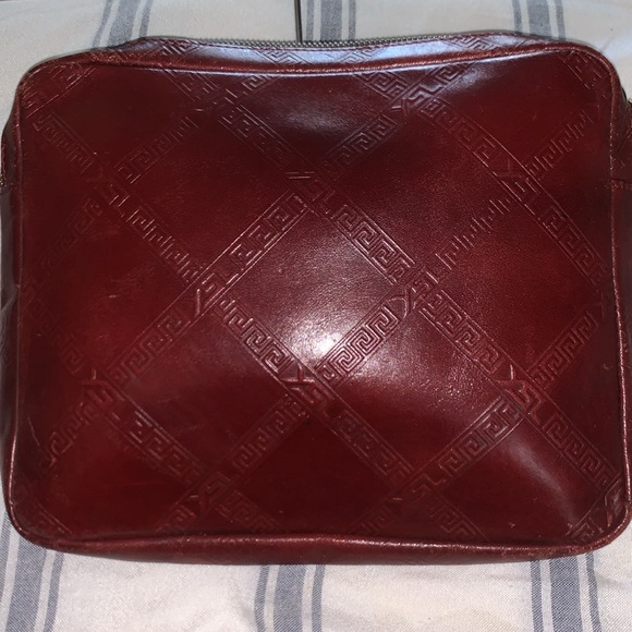 Yves Saint Laurent authentic leather YSL clutch bag, color (burgundy) - Picture 3 of 11